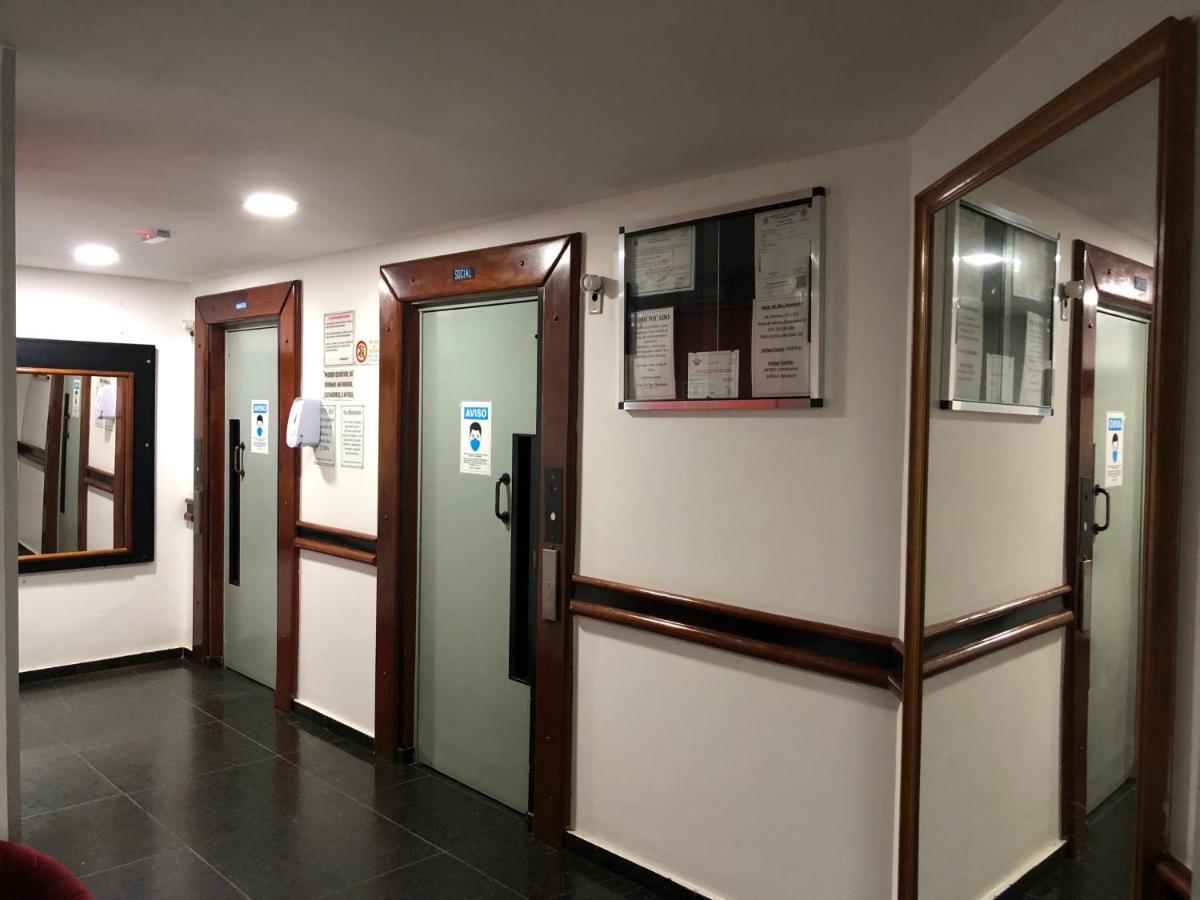 גוארפארי Alto Padrao - Apartamento De 3 Quartos Na Badalada Praia Do Morro A Poucos Passos Da Areia - Elevador -Wi-Fi מראה חיצוני תמונה